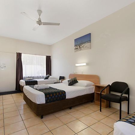 Beach House Motel Townsville Zewnętrze zdjęcie