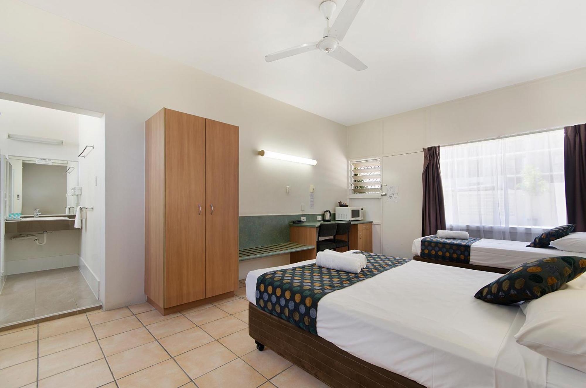 Beach House Motel Townsville Zewnętrze zdjęcie