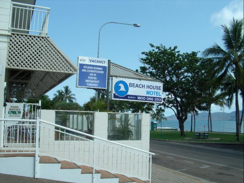 Beach House Motel Townsville Zewnętrze zdjęcie