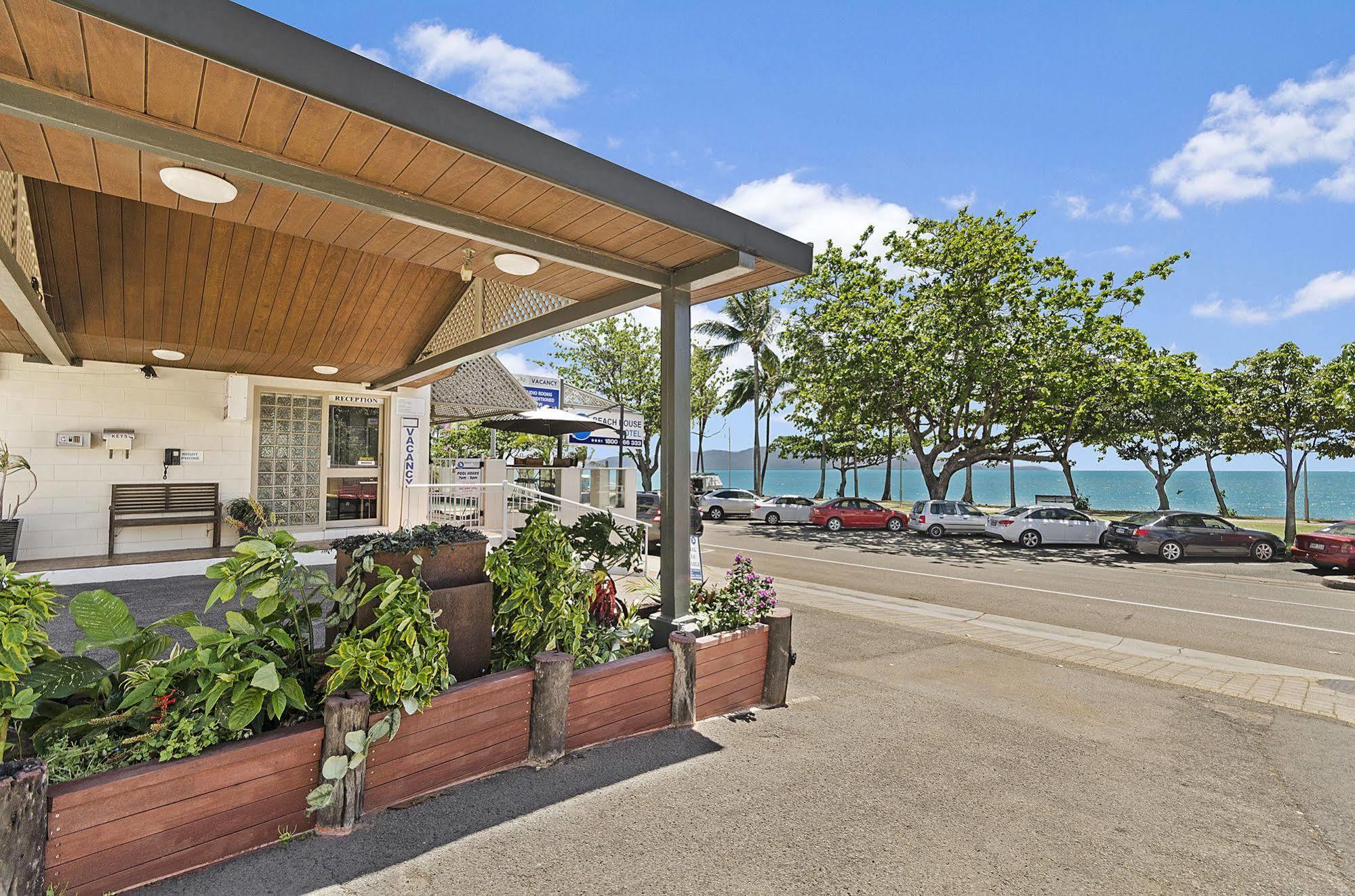 Beach House Motel Townsville Zewnętrze zdjęcie