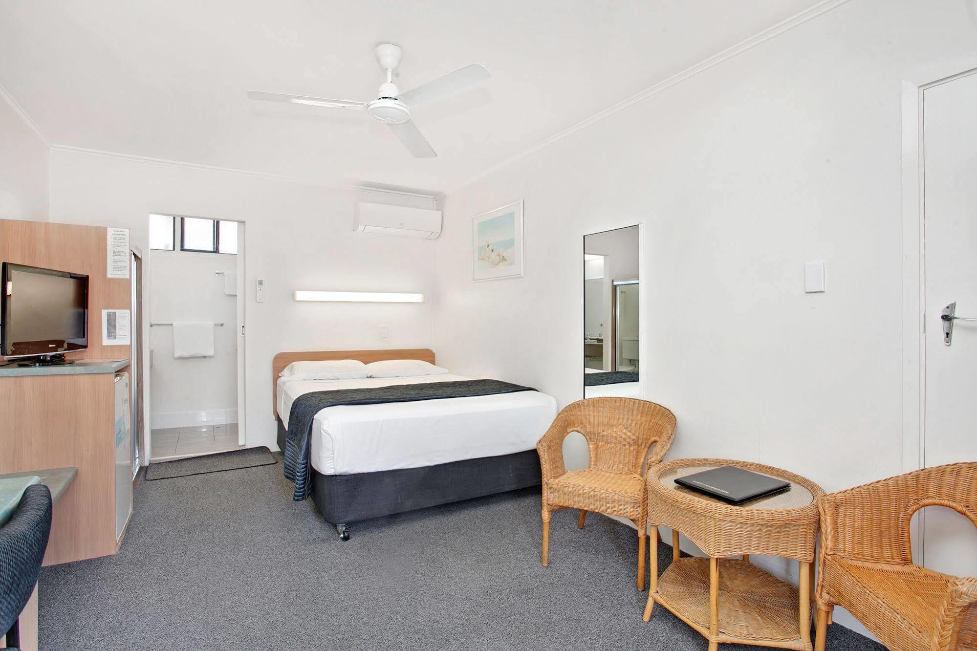 Beach House Motel Townsville Zewnętrze zdjęcie
