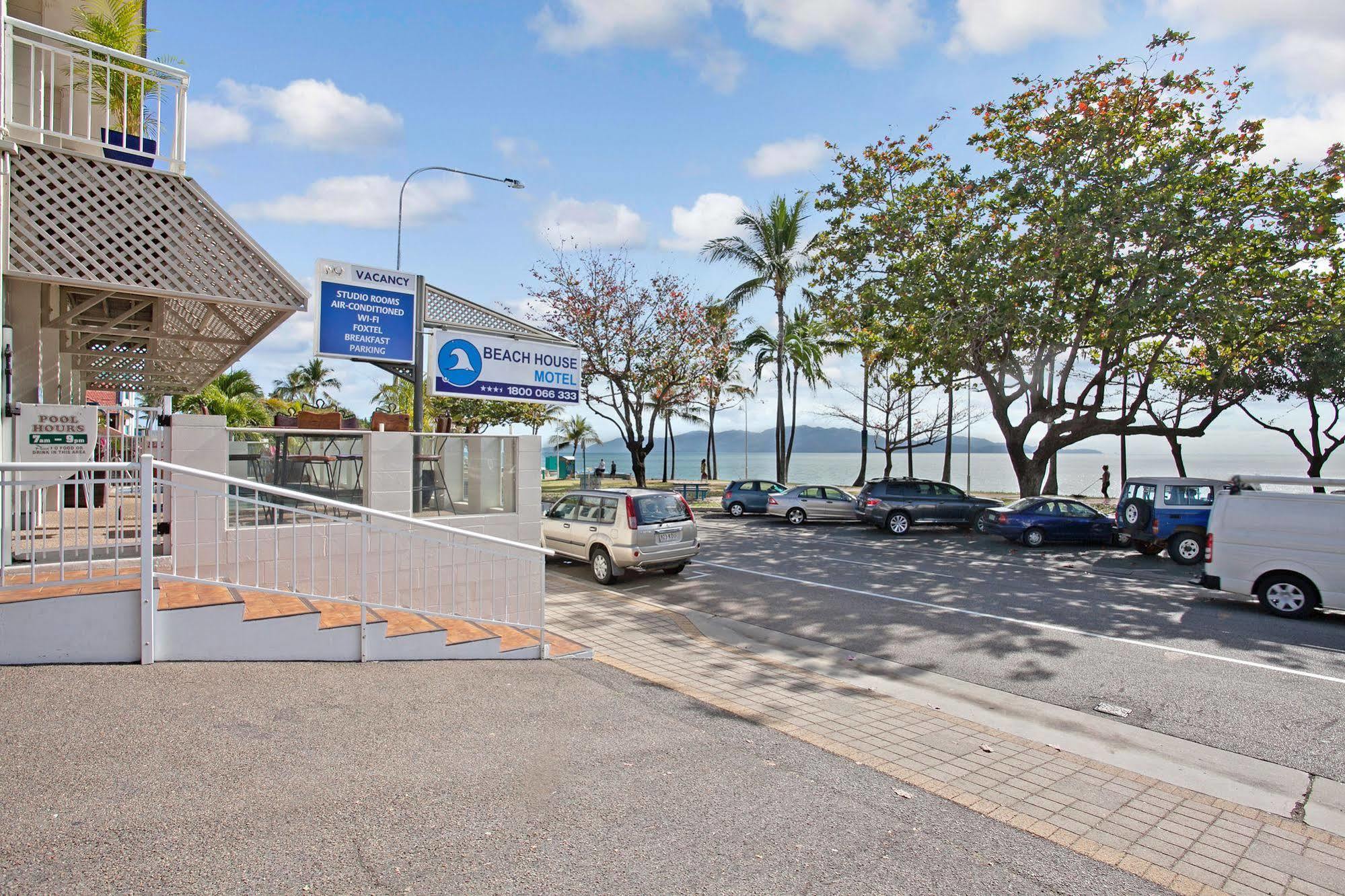 Beach House Motel Townsville Zewnętrze zdjęcie