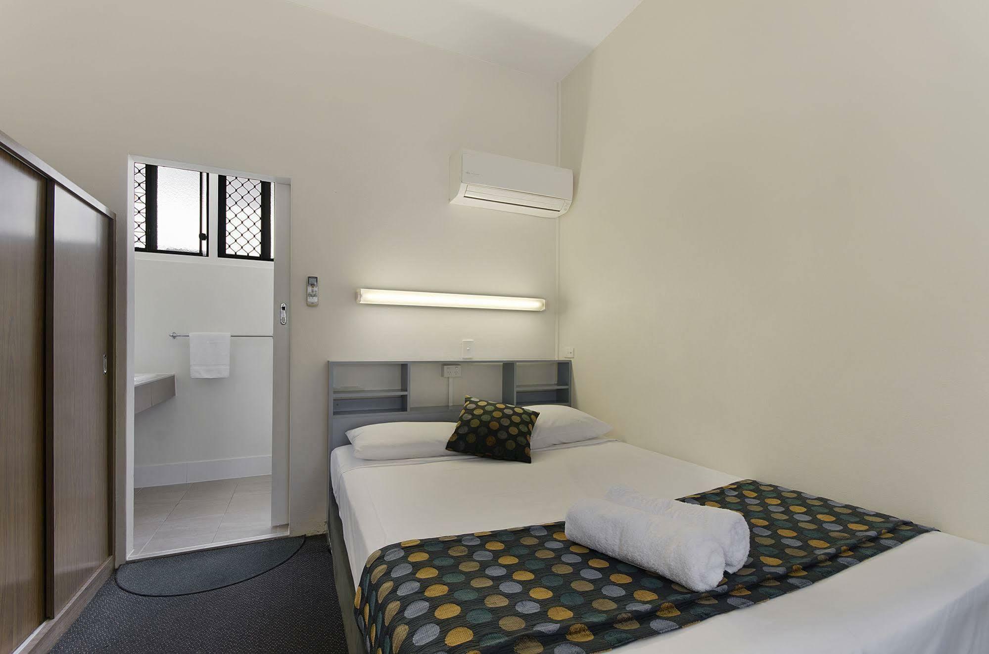 Beach House Motel Townsville Zewnętrze zdjęcie